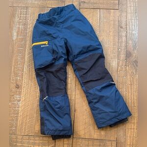 Quechua Fleece Lined Kids Navy Outdoor Ski,Snow, Hiking Pants in Size 5-6 Youth